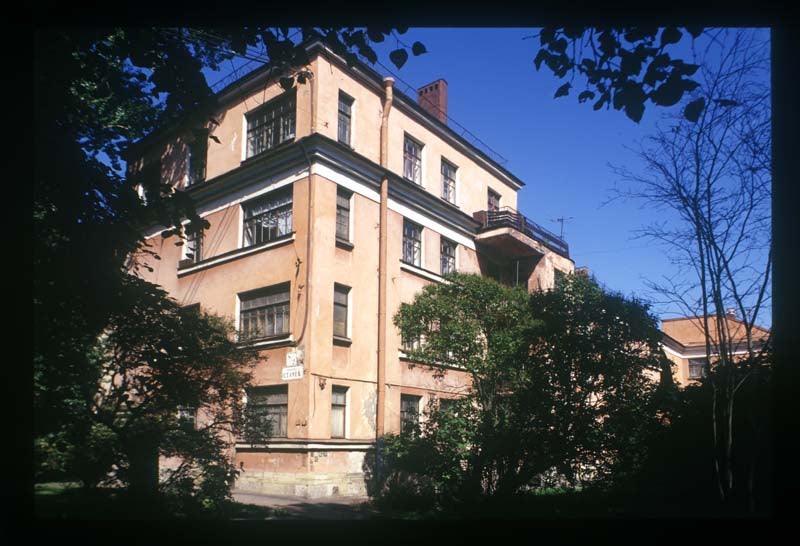 Photo: 8/11/2002 Corner View