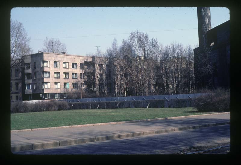 Photo: 4/9/1984 Corner View, RIGHT: Main Mosque, Left Minaret